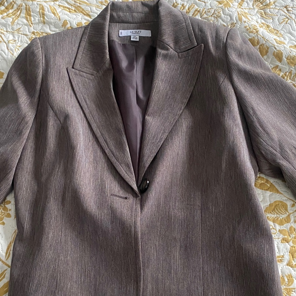 Le Suit Brown Textured Blazer